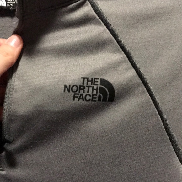 North Face pullover hoodie - Picture 2 of 4